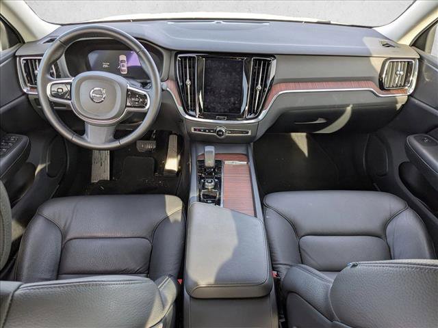 Used 2024 Volvo S60 B5 Plus image 14