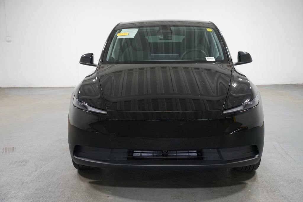 Used 2026 Tesla Model Y 2WD image 2