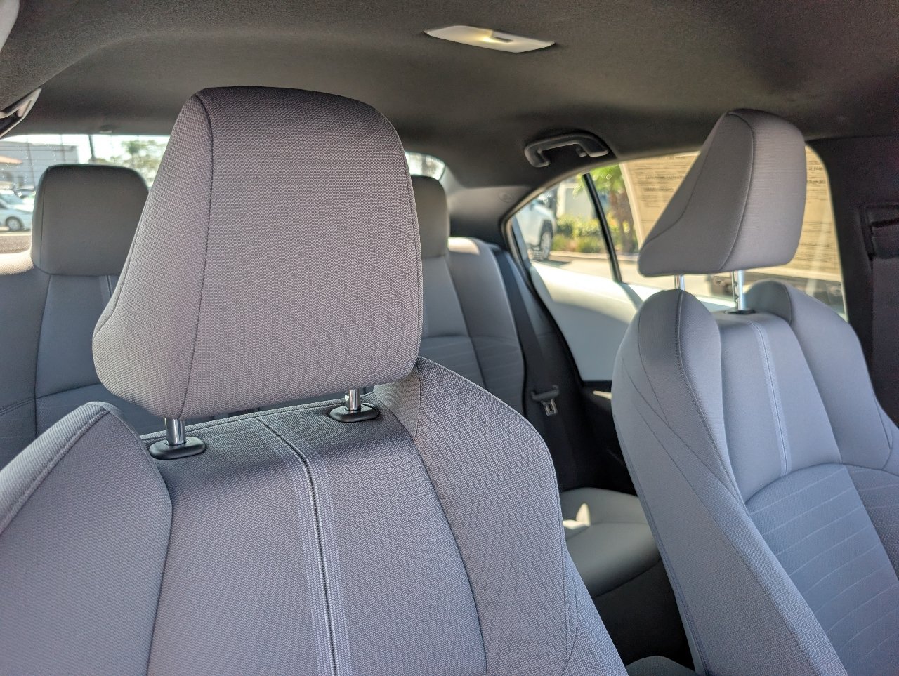 Used 2026 Toyota Corolla SE FWD image 3