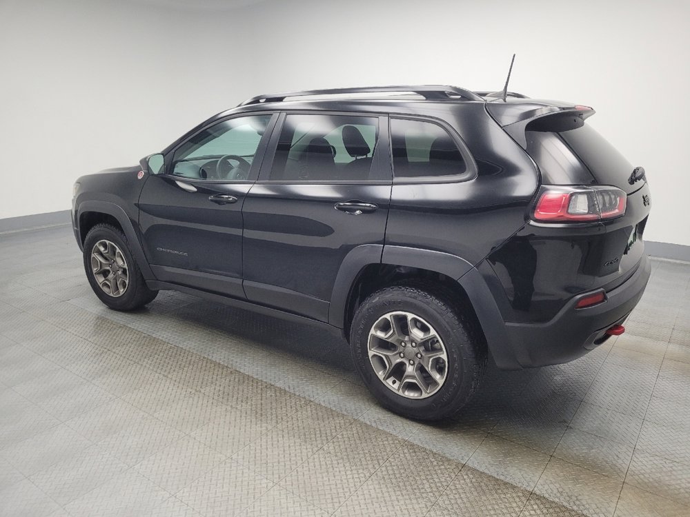 Used 2022 Jeep Cherokee Trailhawk image 3
