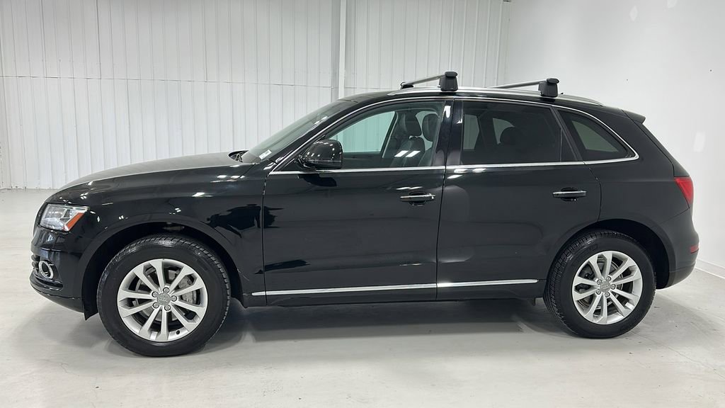 Used 2016 Audi Q5 2.0T Premium Plus w/ Technology Package image 2