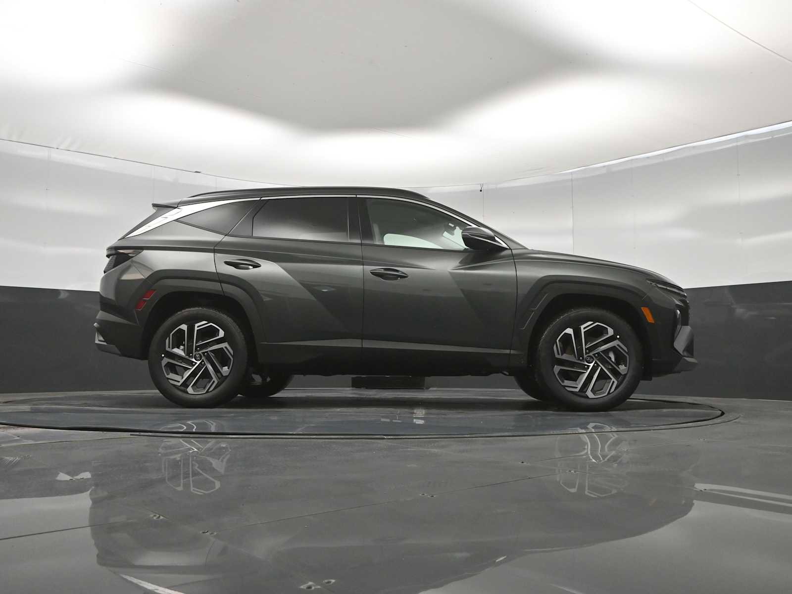 New 2026 Hyundai Tucson Limited AWD/4WD image 38