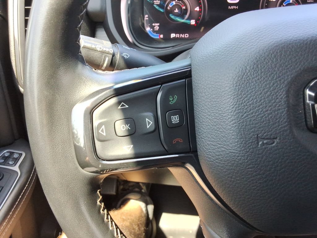 Used 2023 RAM 2500 Limited AWD/4WD image 33