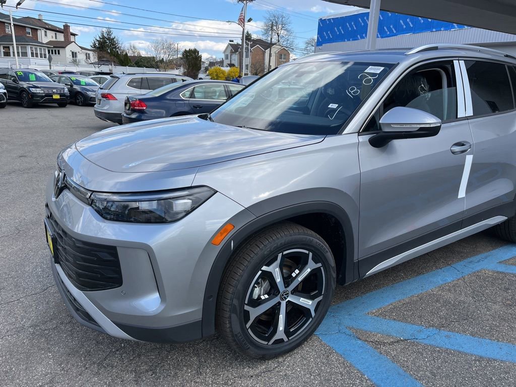 New 2026 Volkswagen Tiguan SE AWD/4WD image 18