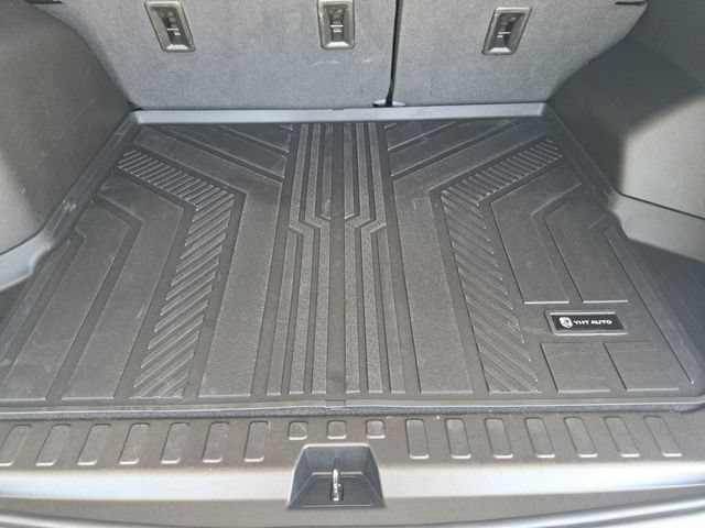 Used 2022 Chevrolet Equinox Premier AWD/4WD image 24