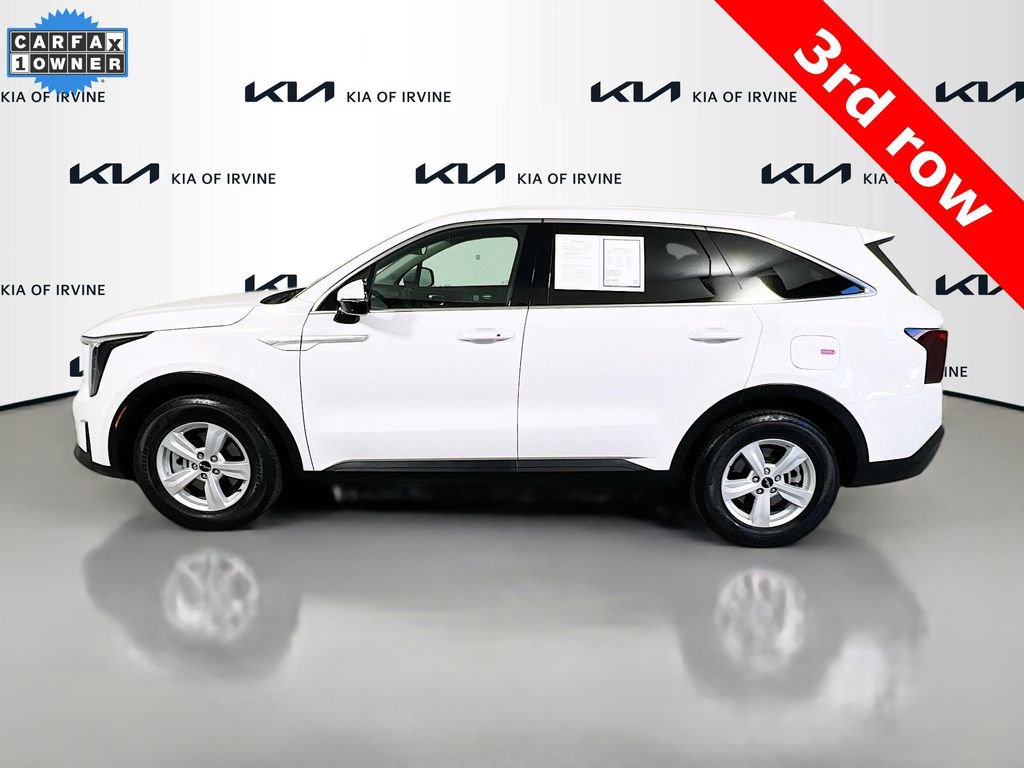 Certified 2025 Kia Sorento LX image 5