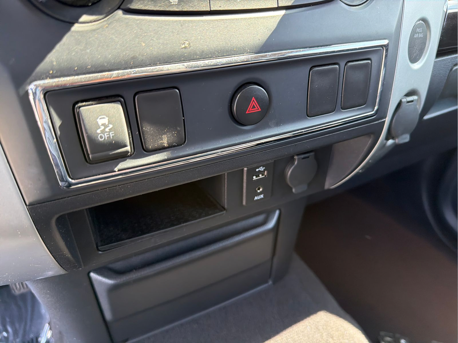 Used 2017 Nissan Titan SV RWD image 17