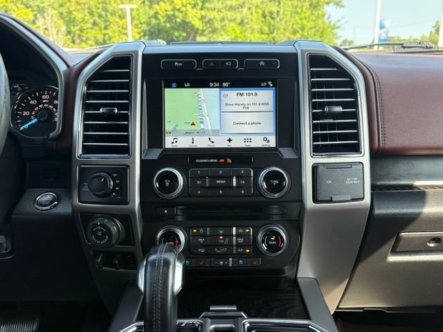 Used 2018 Ford F150 Platinum w/ Equipment Group 701A Luxury AWD/4WD image 17