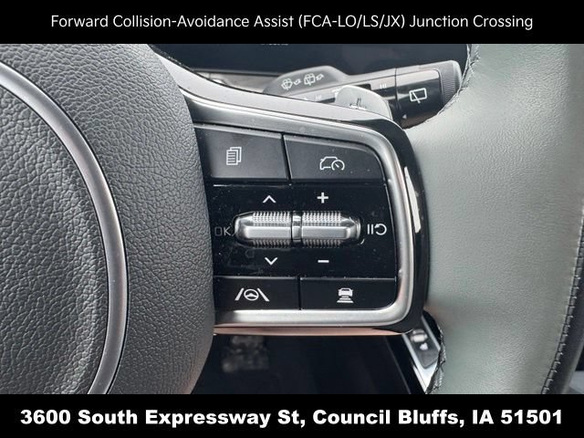 Used 2025 Kia Sorento SX AWD/4WD image 14