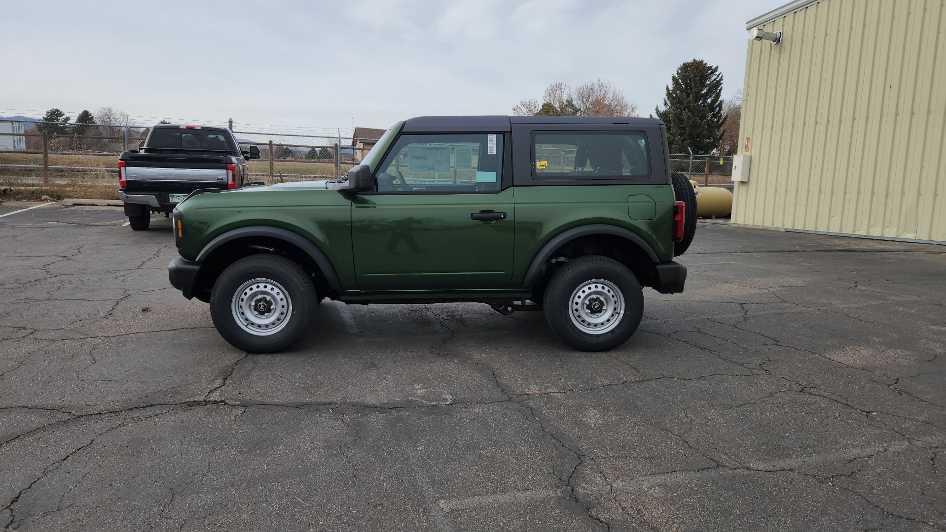 New 2025 Ford Bronco 2-Door image 5