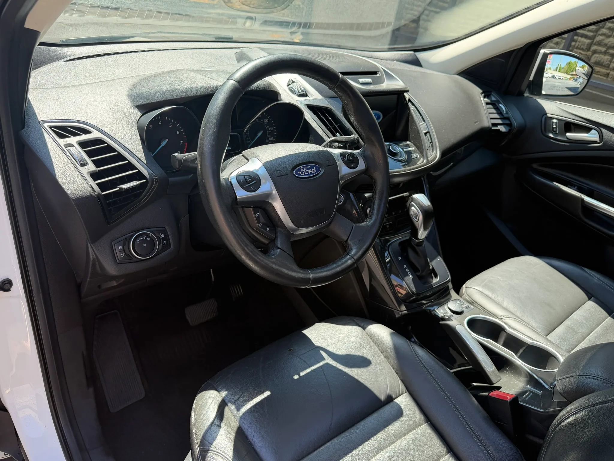 Used 2016 Ford Escape Titanium AWD/4WD image 24