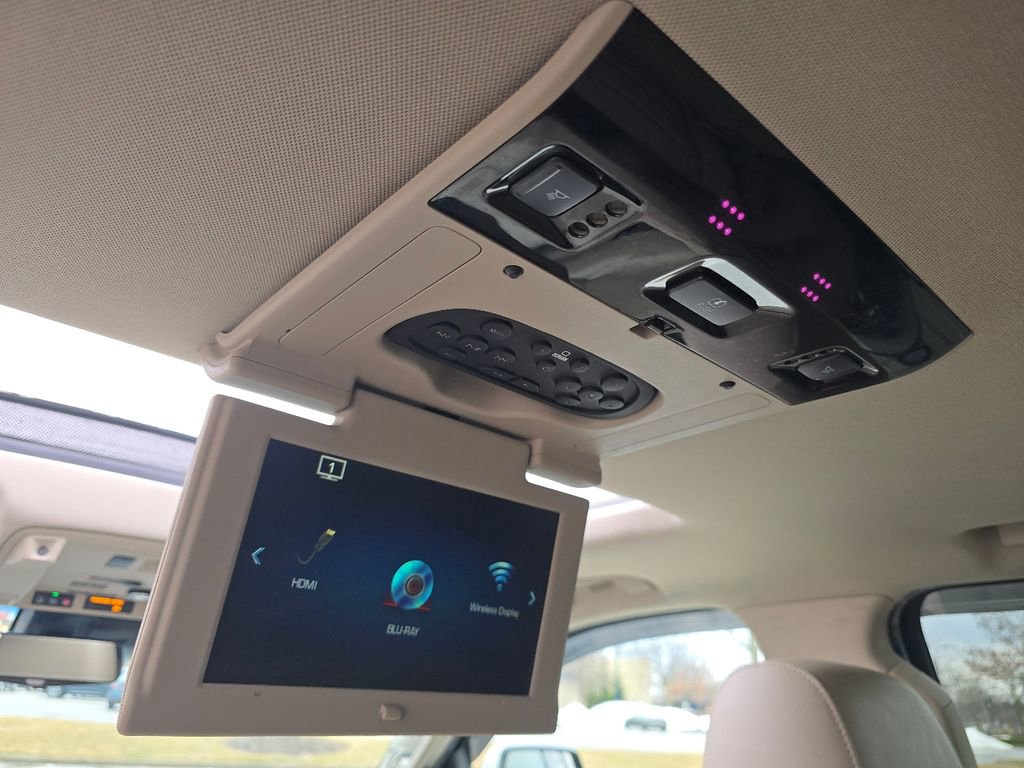 Used 2018 Cadillac Escalade Luxury image 26