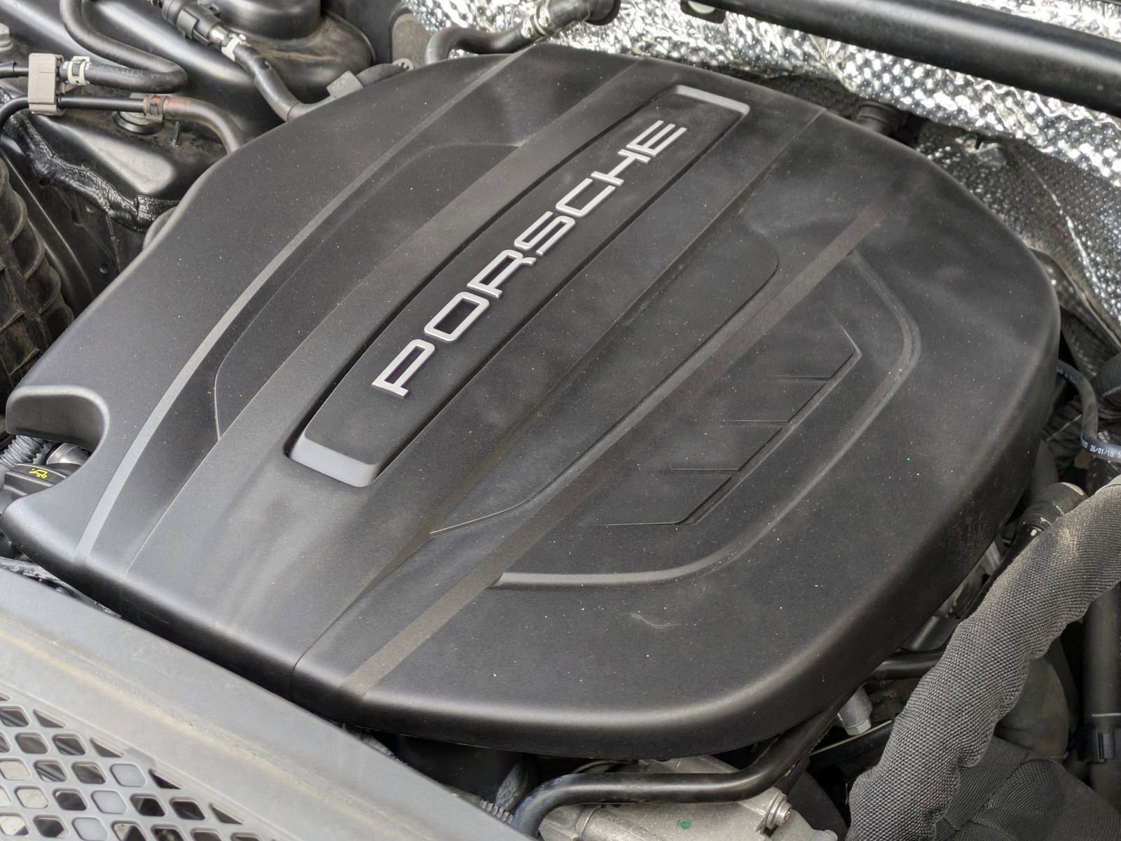 Used 2018 Porsche Macan image 24