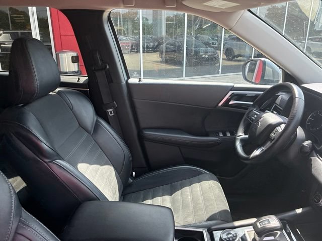 Used 2024 Mitsubishi Outlander SE FWD image 10