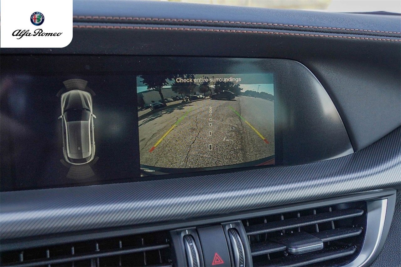 New 2025 Alfa Romeo Stelvio Sprint image 13