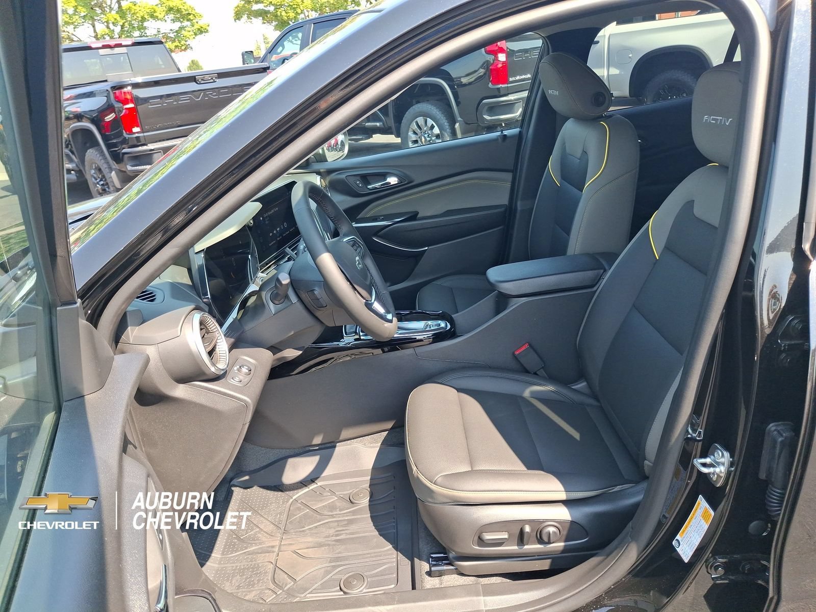 New 2026 Chevrolet Trax ACTIV w/ Driver Confidence Package FWD image 15