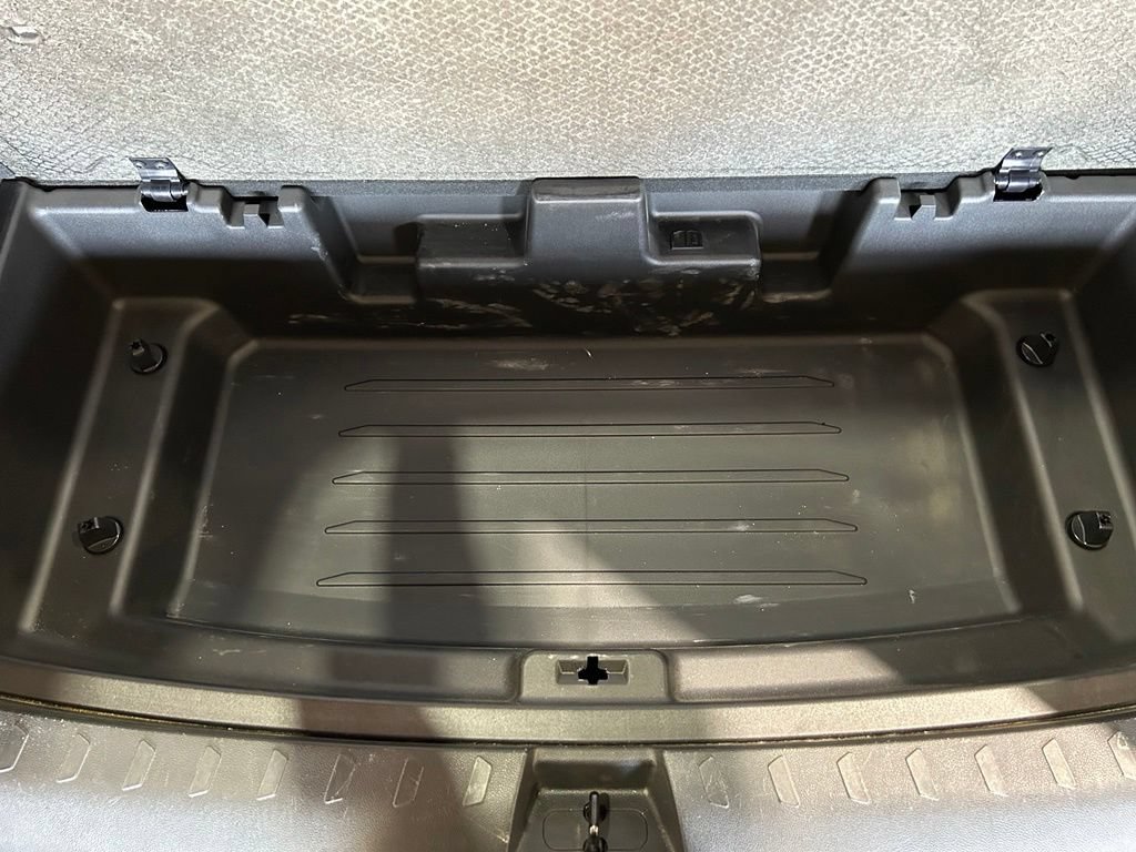 Used 2023 Chevrolet Traverse LT AWD/4WD image 13