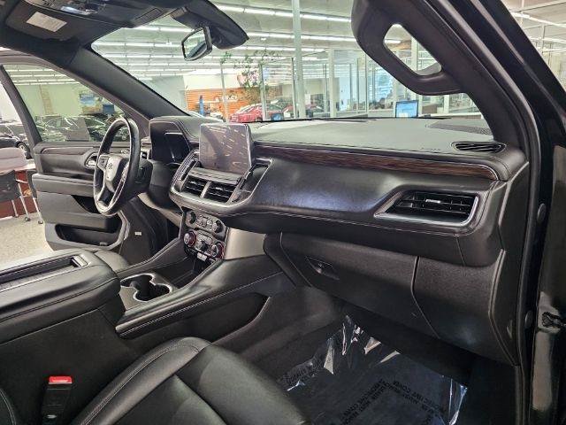 Used 2022 Chevrolet Tahoe Z71 w/ Z71 Off-Road Package AWD/4WD image 8