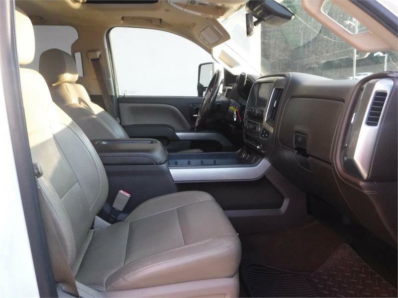 Used 2015 Chevrolet Silverado 2500 LTZ image 4