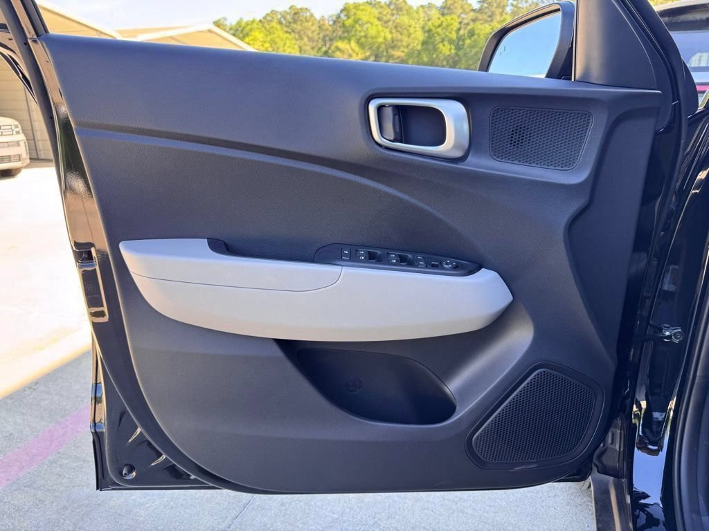 New 2026 Hyundai Venue SEL FWD image 21
