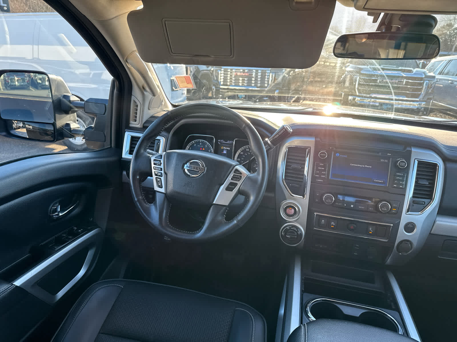 Used 2017 Nissan Titan PRO-4X image 13