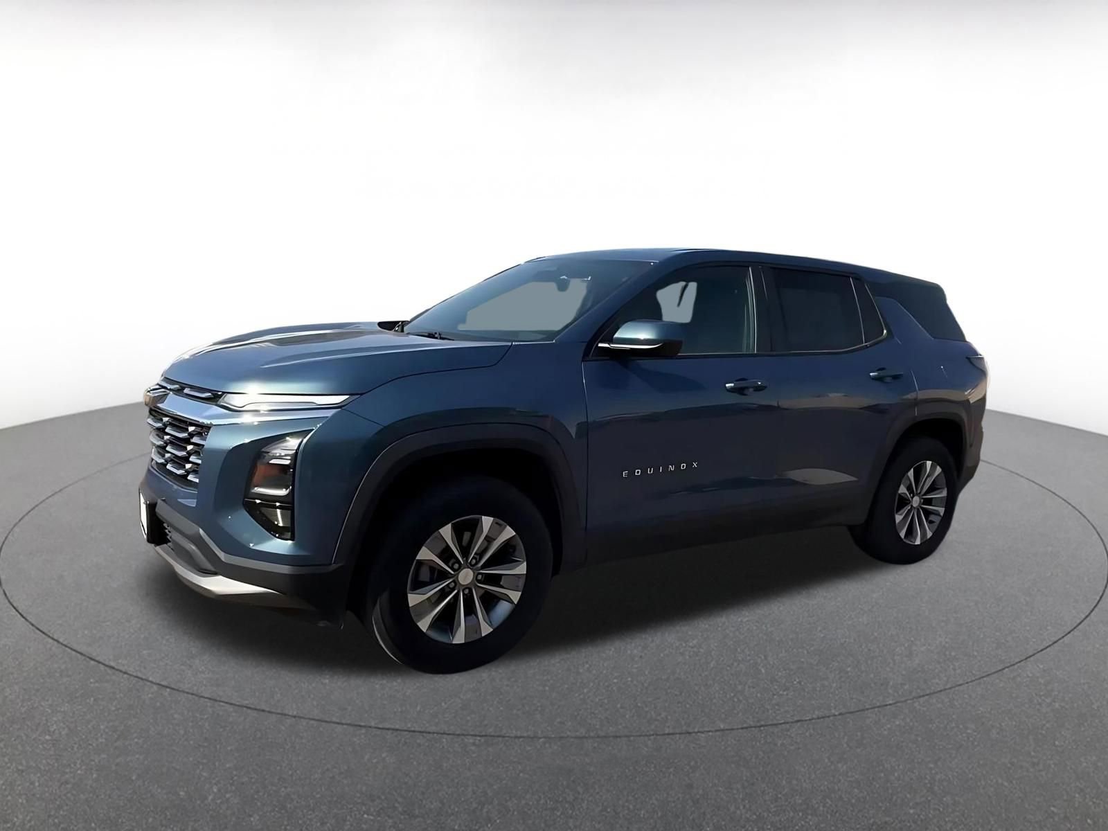 Used 2025 Chevrolet Equinox LT FWD image 8