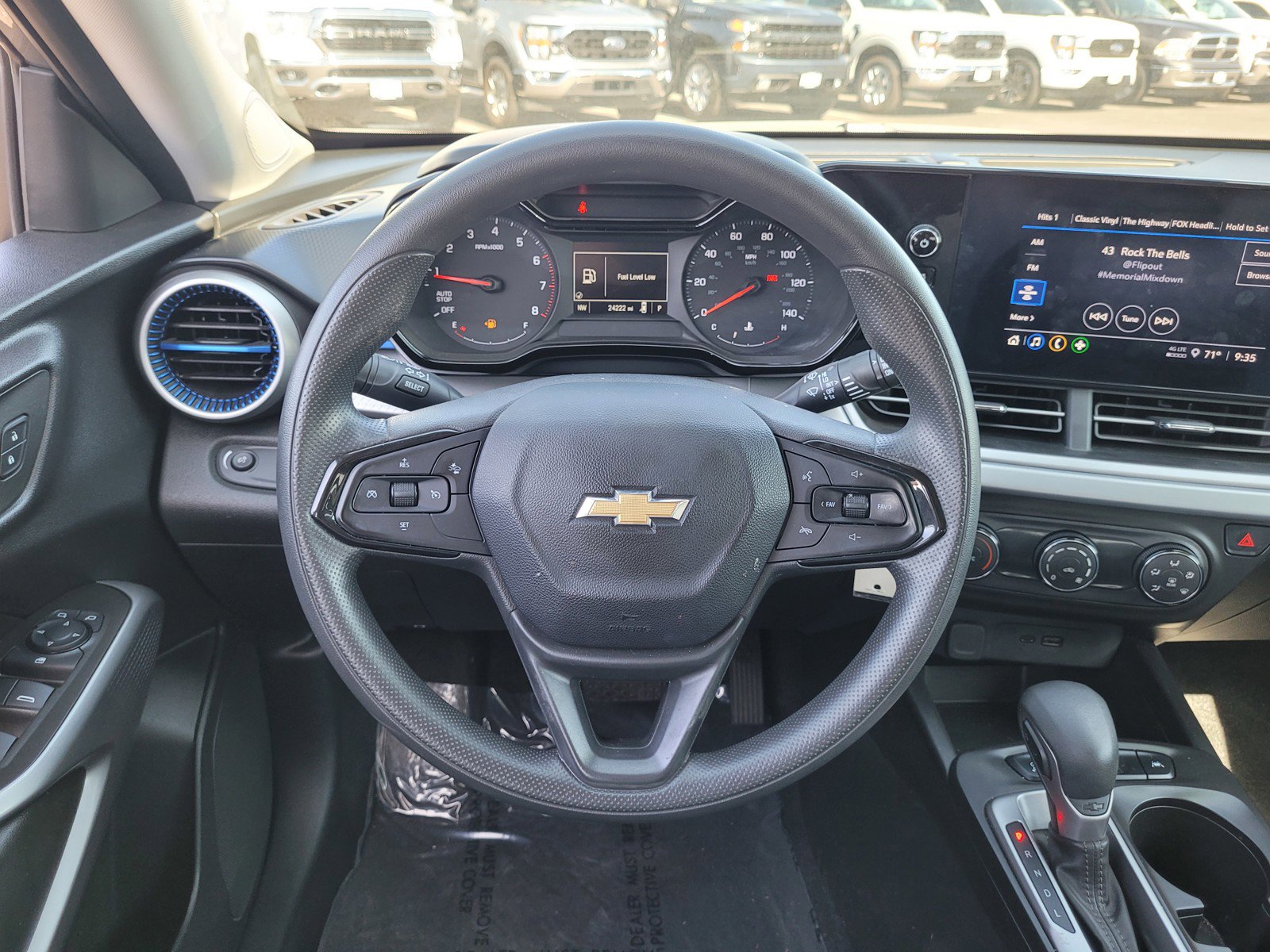 Used 2024 Chevrolet Trax LS w/ Driver Confidence Package FWD image 15
