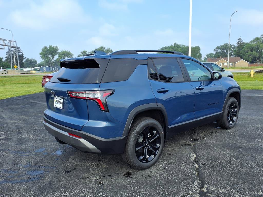 New 2026 Chevrolet Equinox LT w/ Midnight Edition image 3