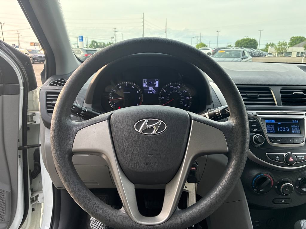 Used 2016 Hyundai Accent SE FWD image 12