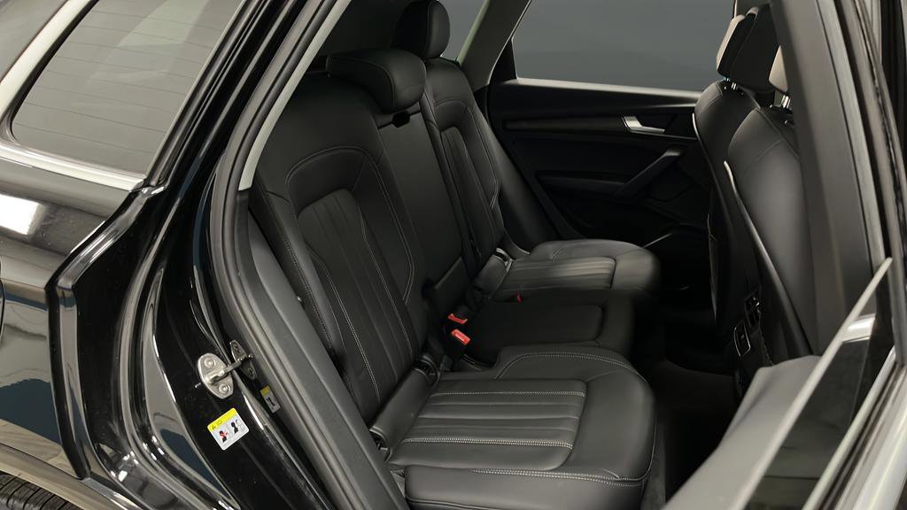 Used 2023 Audi Q5 2.0T Premium w/ Convenience Package image 10