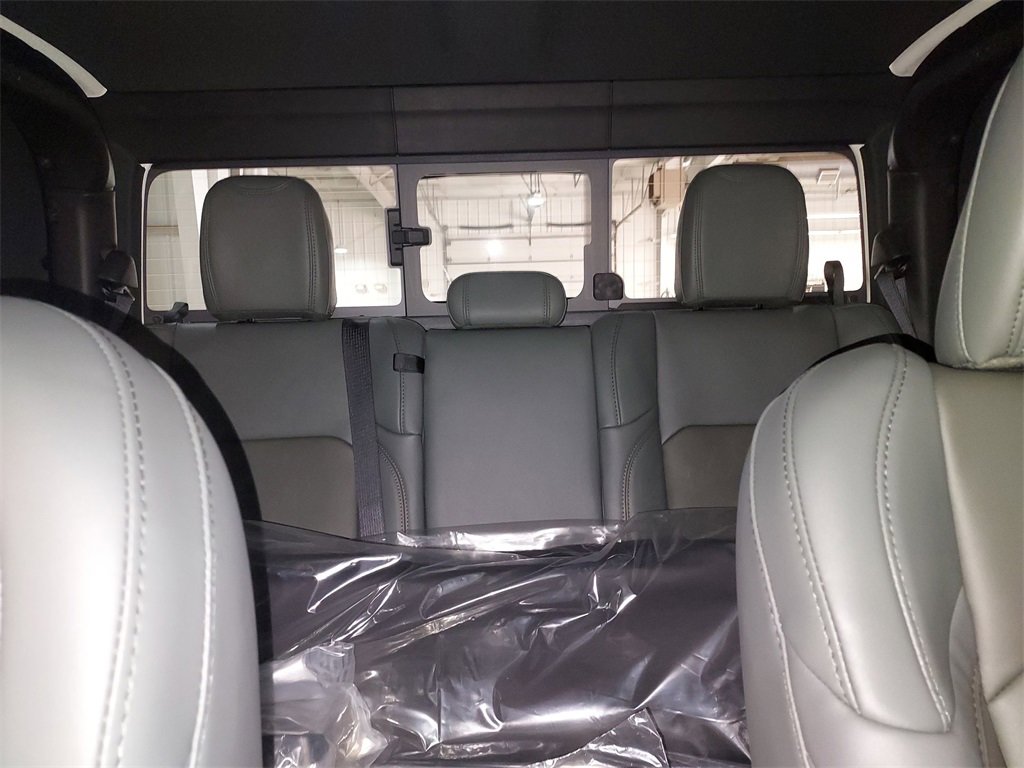 New 2026 Jeep Gladiator Mojave image 13