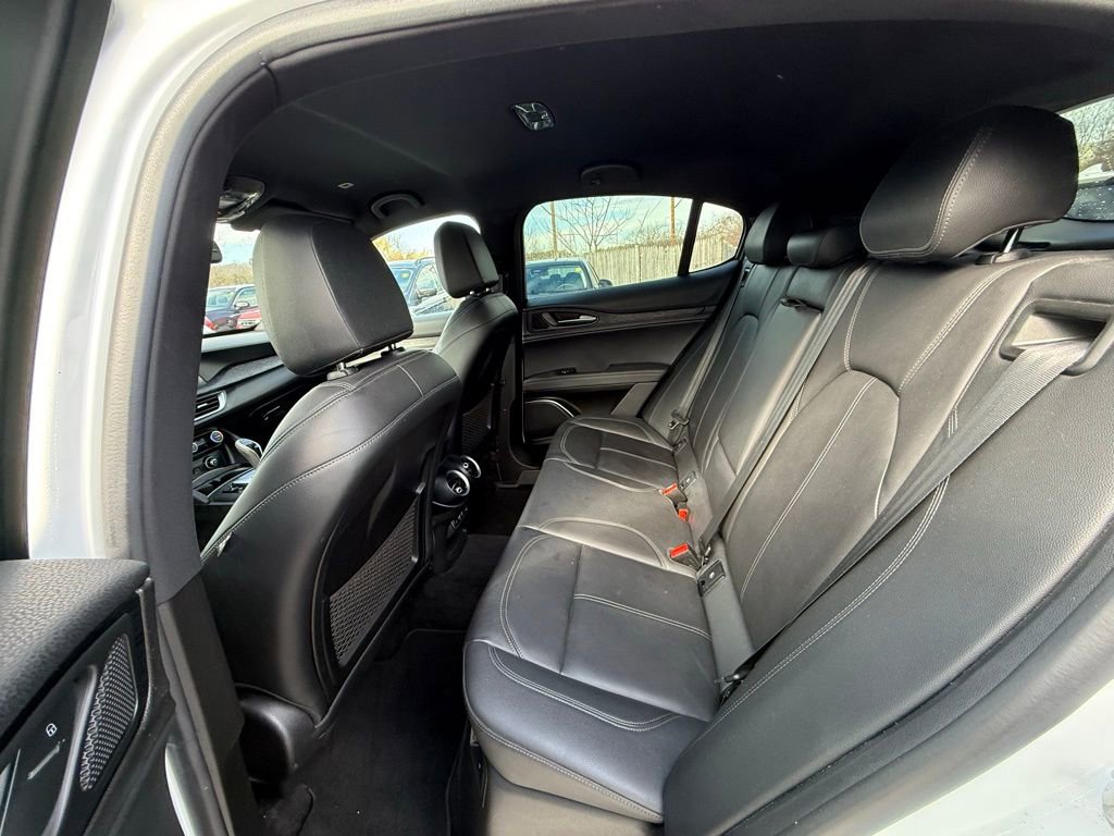 Used 2022 Alfa Romeo Stelvio Sprint image 16