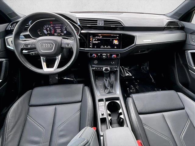 Used 2025 Audi Q3 2.0T Premium w/ Convenience Package AWD/4WD image 16