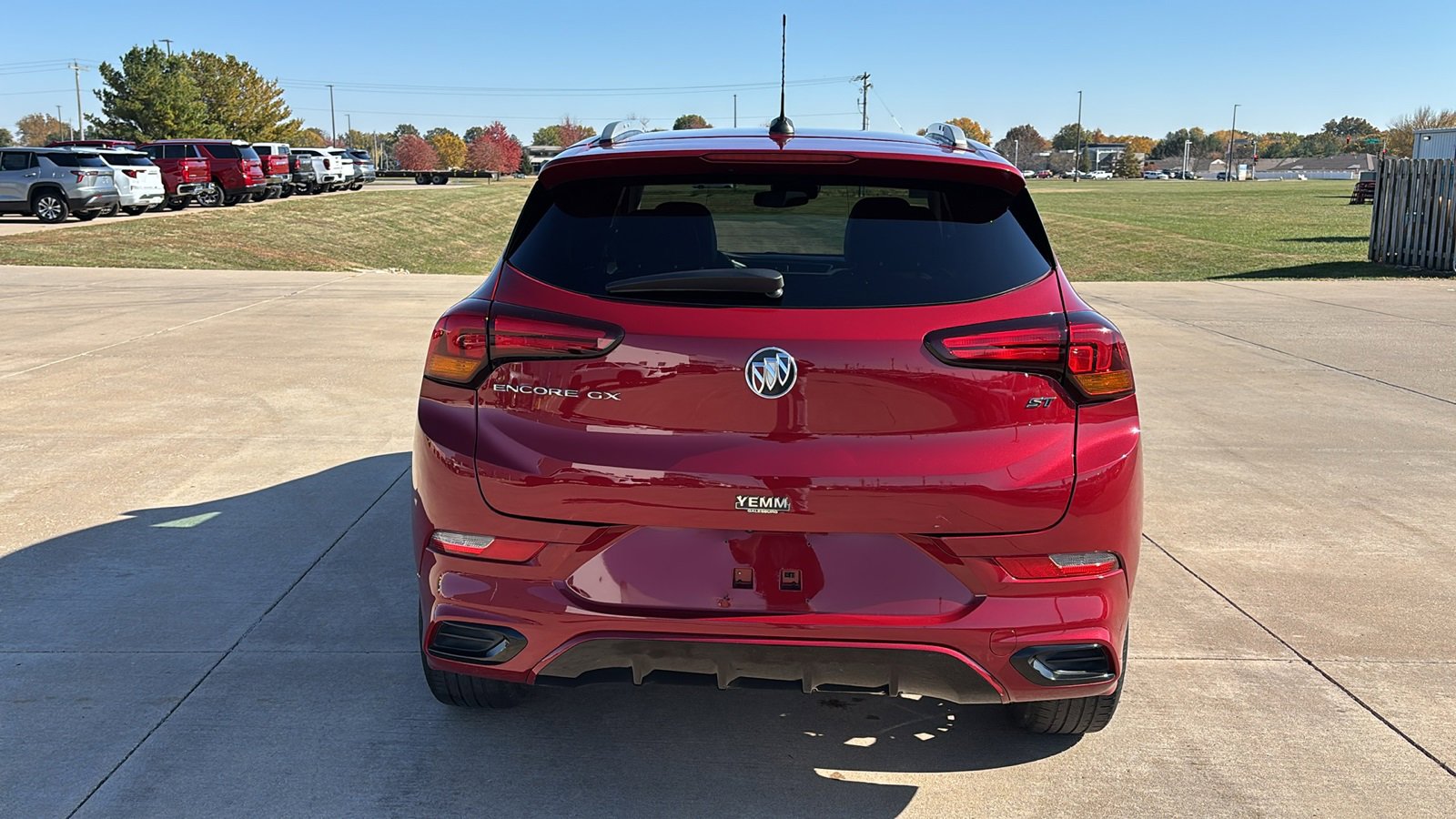 Used 2020 Buick Encore GX Select w/ Sport Touring Package image 8