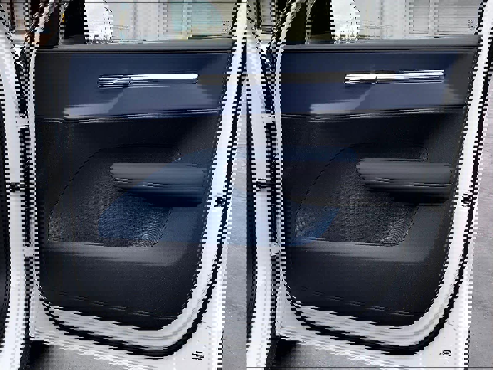 New 2026 Volvo EX30 Cross Country Ultra w/ Protection Package Premier image 30