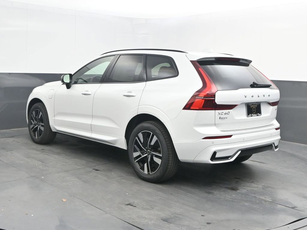 New 2026 Volvo XC60 T8 Core w/ Climate Package image 3