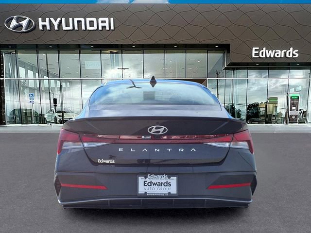 New 2026 Hyundai Elantra Sport image 6