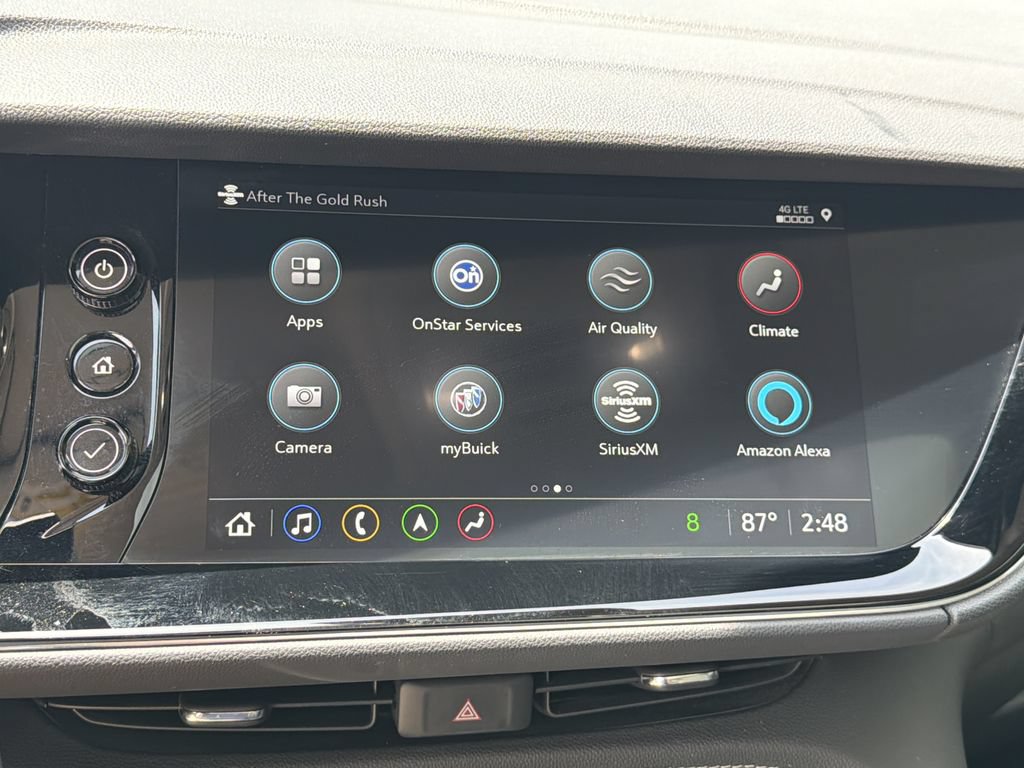 Certified 2022 Buick Envision Avenir w/ Technology Package II FWD image 26