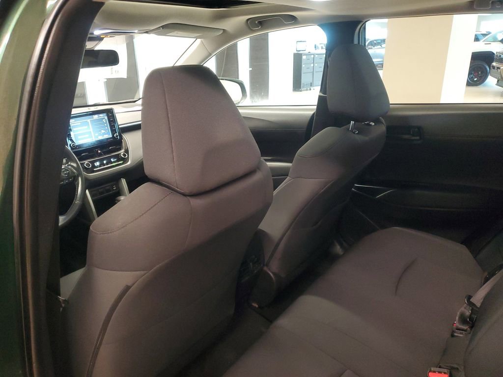 Used 2022 Toyota Corolla Cross LE w/ Moonroof Package image 11