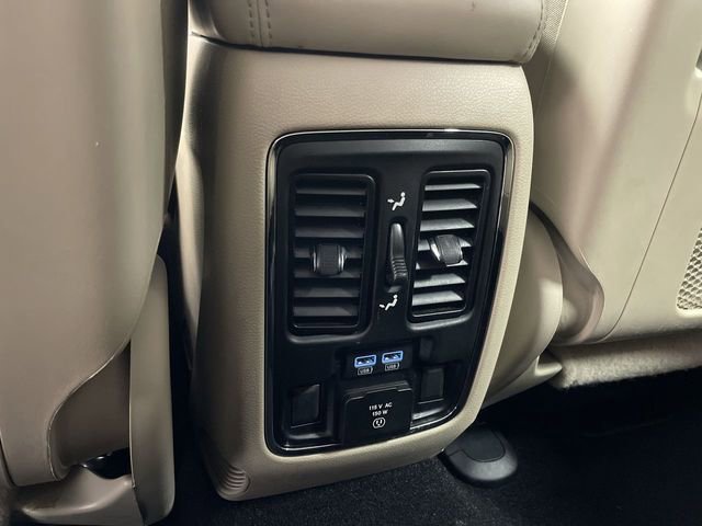 Used 2021 Jeep Grand Cherokee Limited image 37