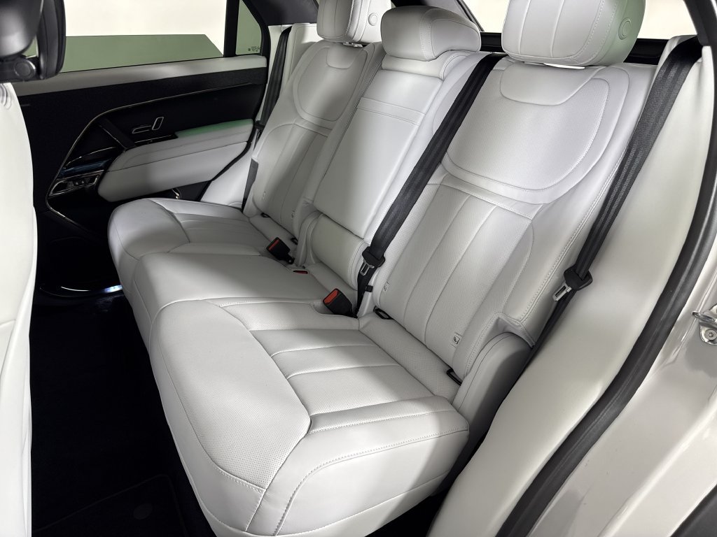 New 2027 Land Rover Range Rover Sport SE AWD/4WD image 27