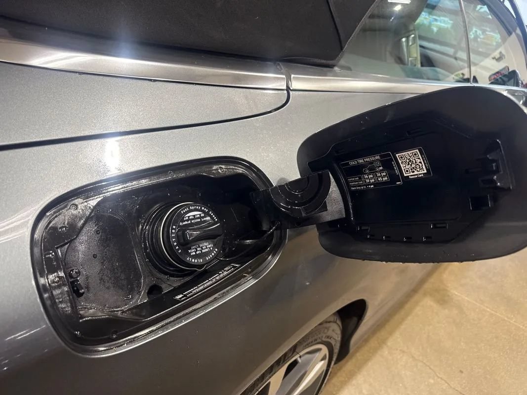 Used 2018 Mercedes-Benz C 300 4MATIC Cabriolet image 66
