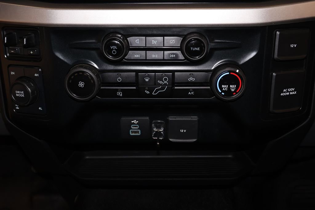 Certified 2023 Ford F350 XLT w/ 360-Degree Camera Package AWD/4WD image 28
