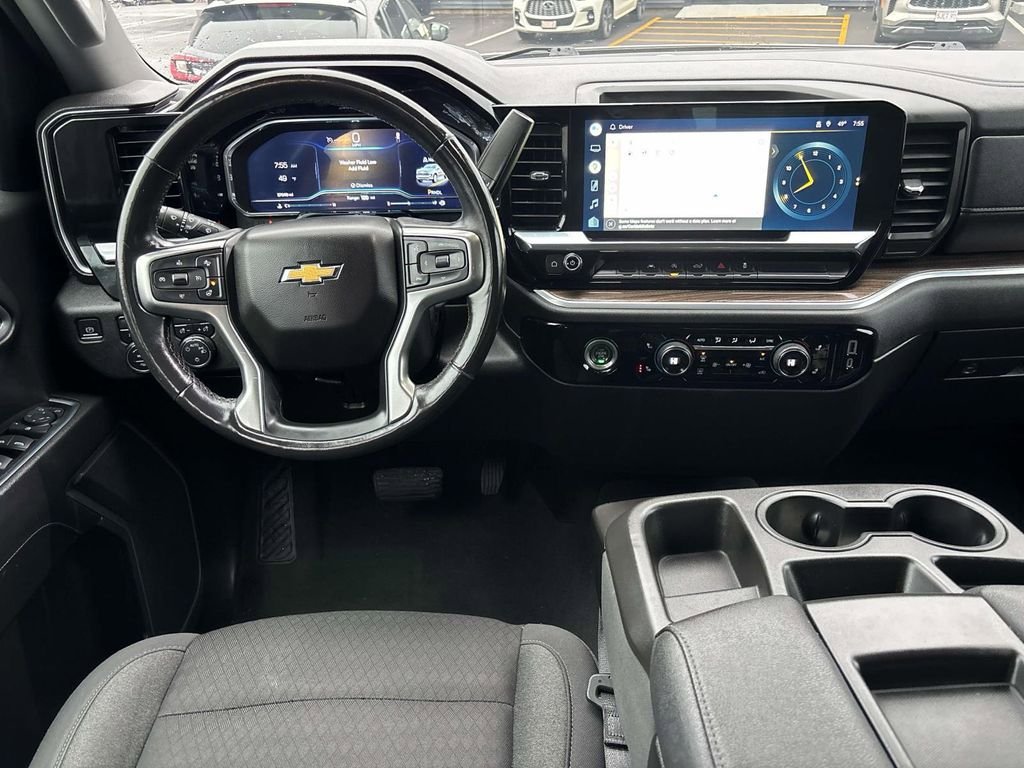 Used 2022 Chevrolet Silverado 1500 LT AWD/4WD image 12