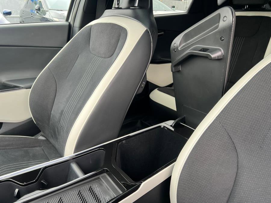 Used 2023 Kia EV6 GT-Line w/ GT-Line Suede Seat Package image 35