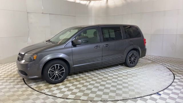 Used 2017 Dodge Grand Caravan SE FWD image 7