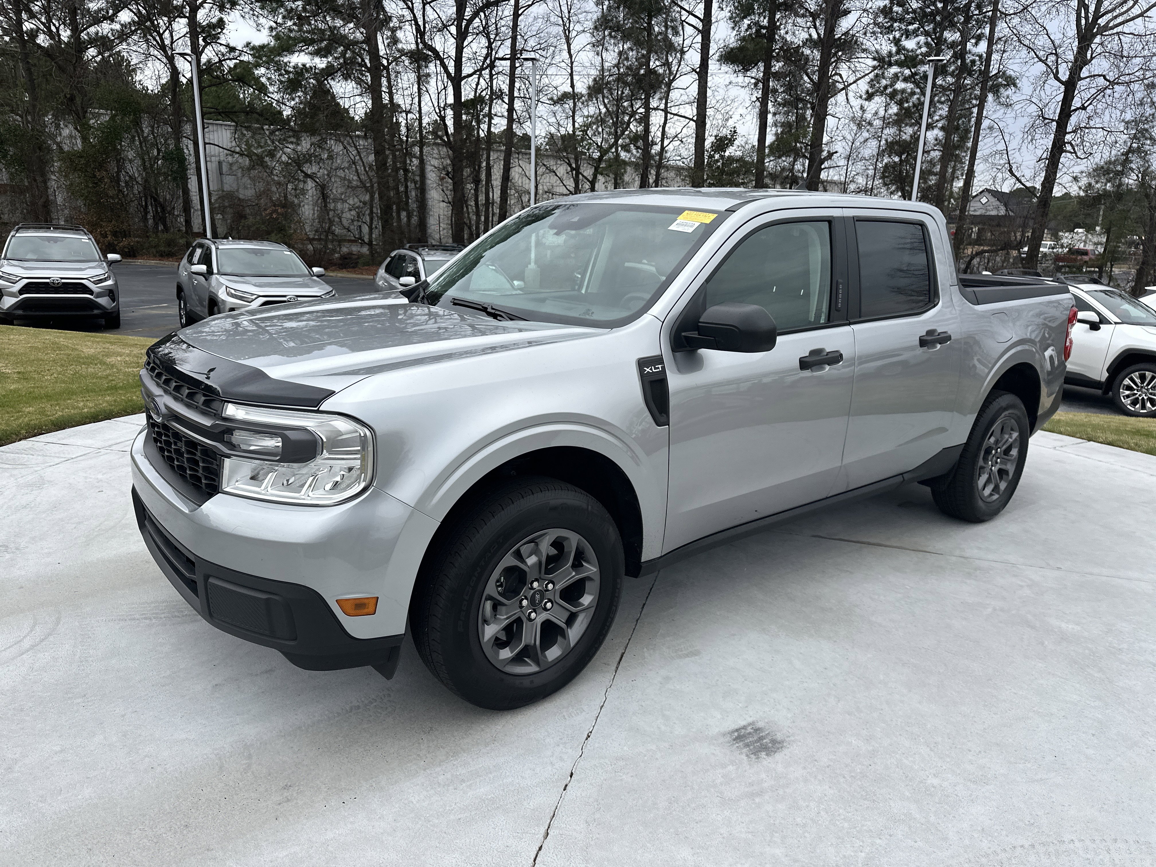 Used 2023 Ford Maverick XLT image 5