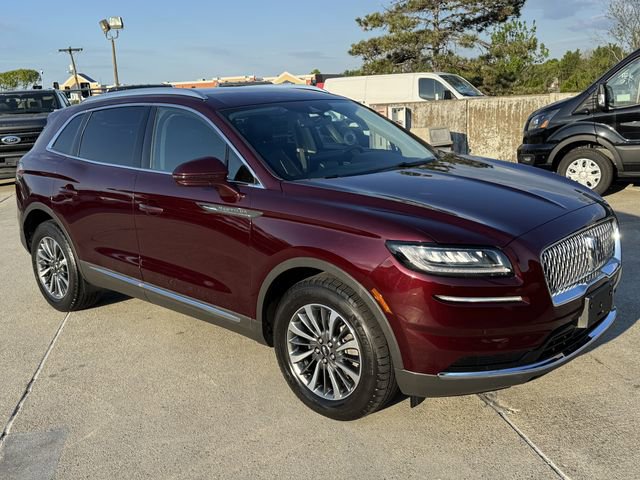 Used 2022 Lincoln Nautilus AWD w/ Premium Package image 6