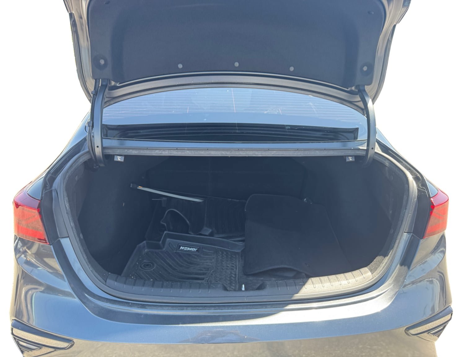 Used 2019 Kia Forte LXS FWD image 18