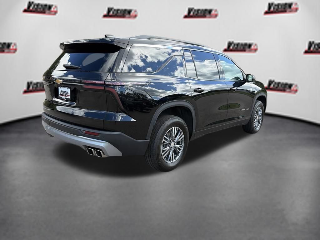 Used 2025 Chevrolet Traverse LT w/ Driver Confidence Package AWD/4WD image 5